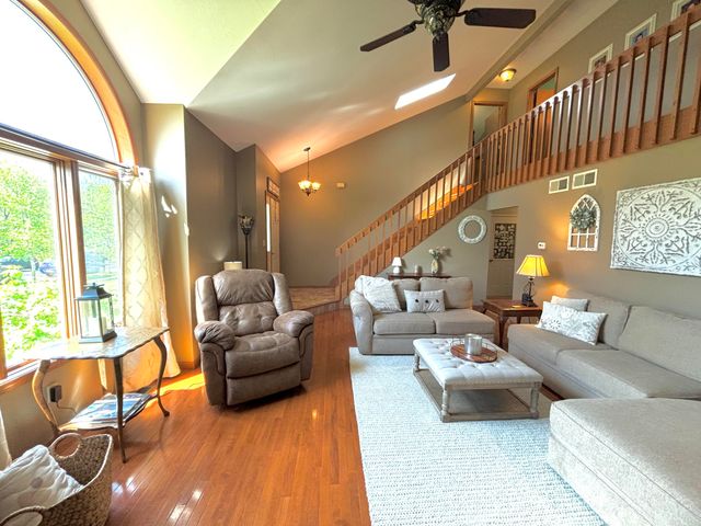 10009 Delmar Street, St. John, IN 46373