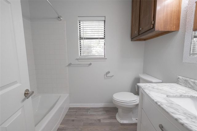 8201 Llano Avenue, Benbrook, TX 76116