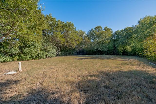 8201 Llano Avenue, Benbrook, TX 76116