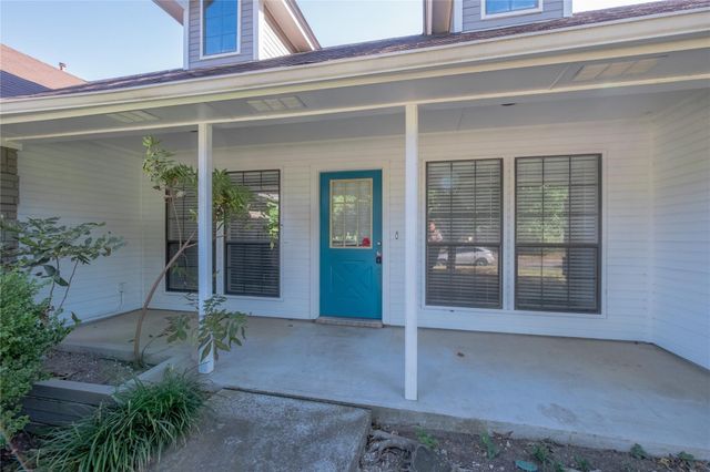 8201 Llano Avenue, Benbrook, TX 76116