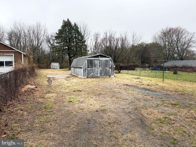 64 MAPLE AVE, Cedarville, NJ 08311