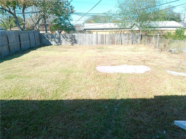 937 Lum Ave, Corpus Christi, TX 78412