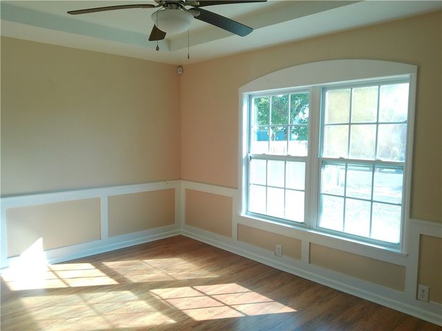 937 Lum Ave, Corpus Christi, TX 78412