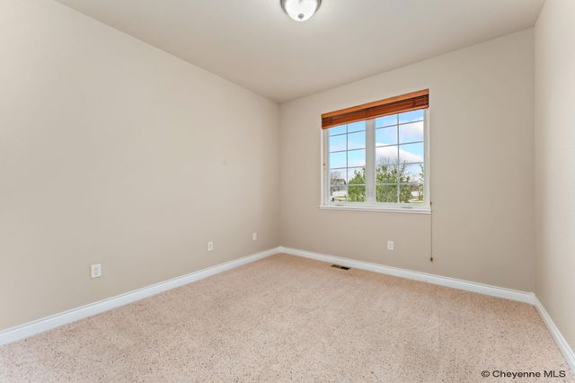 7303 HUNTZ DR, Cheyenne, WY 82009