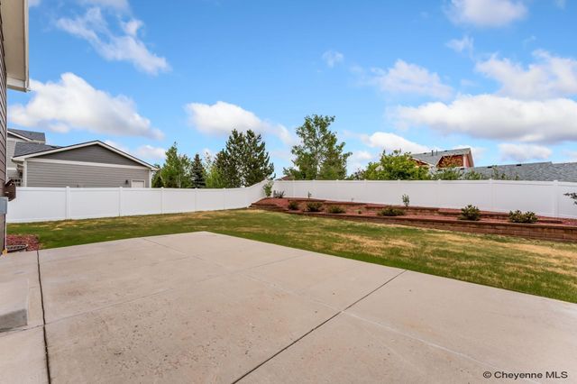 7303 HUNTZ DR, Cheyenne, WY 82009