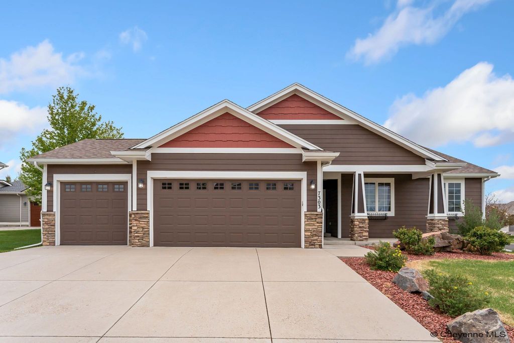 7303 HUNTZ DR, Cheyenne, WY 82009