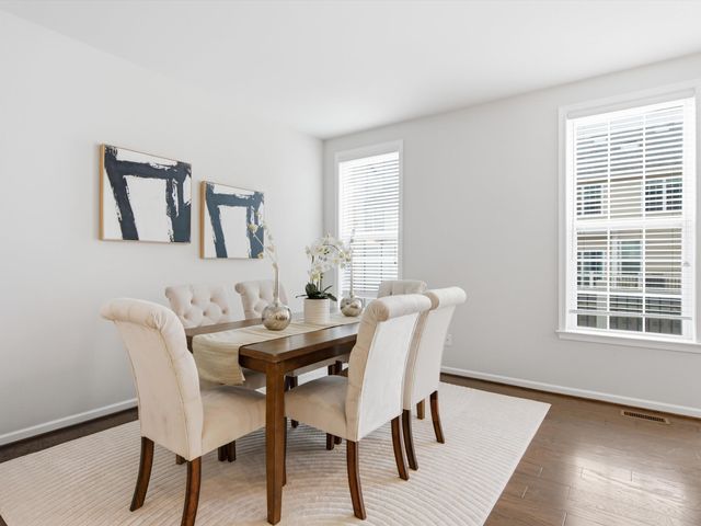 2768 Ashcombe Drive, Ann Arbor, MI 48105