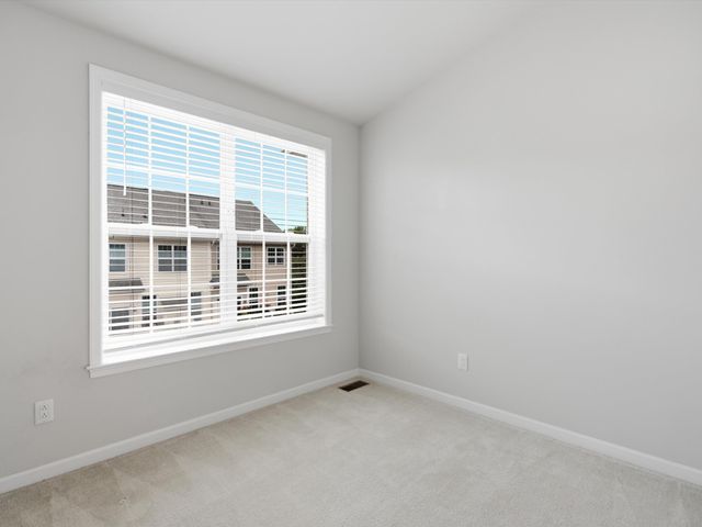 2768 Ashcombe Drive, Ann Arbor, MI 48105