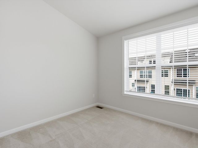 2768 Ashcombe Drive, Ann Arbor, MI 48105