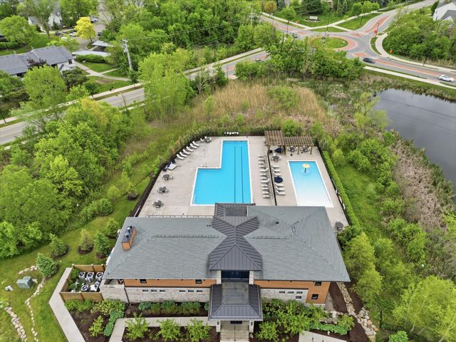 2768 Ashcombe Drive, Ann Arbor, MI 48105