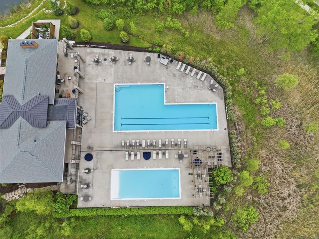 2768 Ashcombe Drive, Ann Arbor, MI 48105