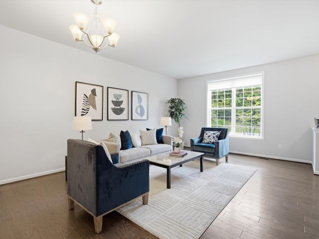 2768 Ashcombe Drive, Ann Arbor, MI 48105