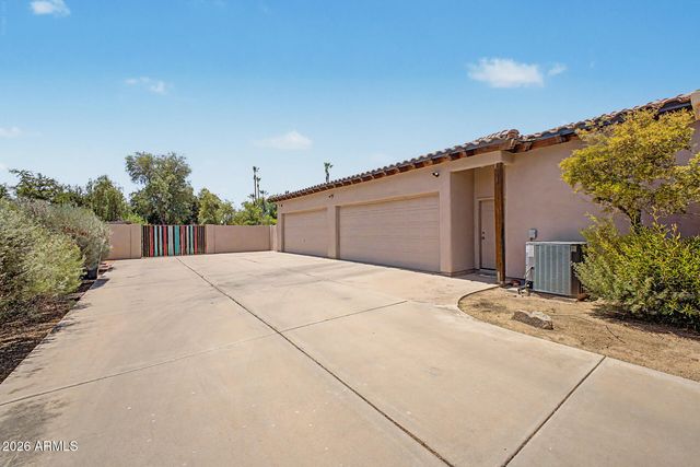545 E MESQUITE Avenue, Gilbert, AZ 85296