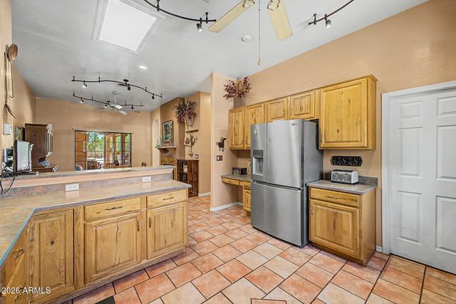 545 E MESQUITE Avenue, Gilbert, AZ 85296