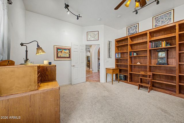 545 E MESQUITE Avenue, Gilbert, AZ 85296