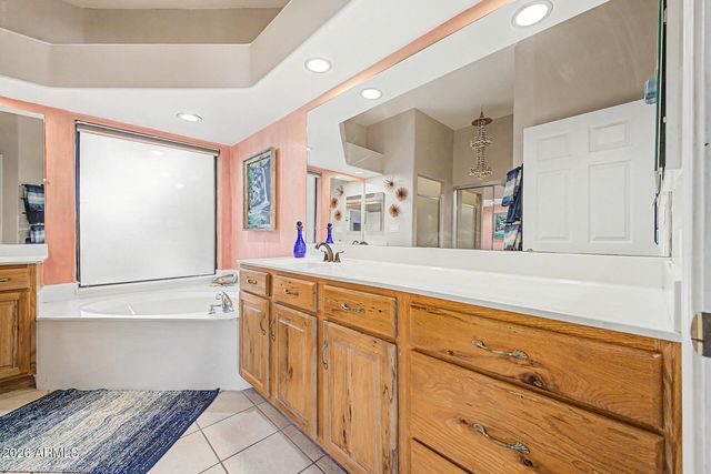 545 E MESQUITE Avenue, Gilbert, AZ 85296