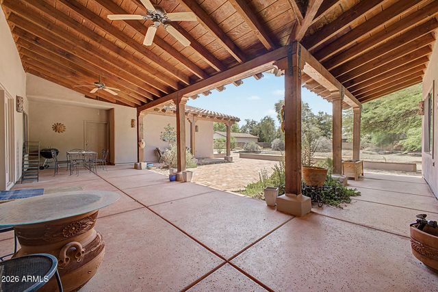 545 E MESQUITE Avenue, Gilbert, AZ 85296