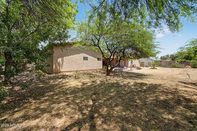 545 E MESQUITE Avenue, Gilbert, AZ 85296