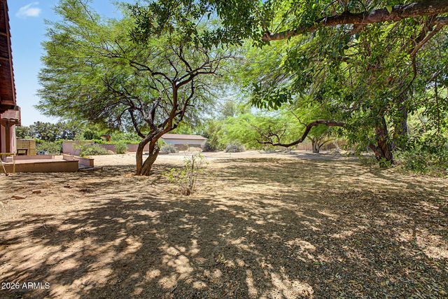 545 E MESQUITE Avenue, Gilbert, AZ 85296
