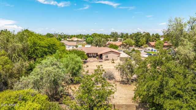 545 E MESQUITE Avenue, Gilbert, AZ 85296