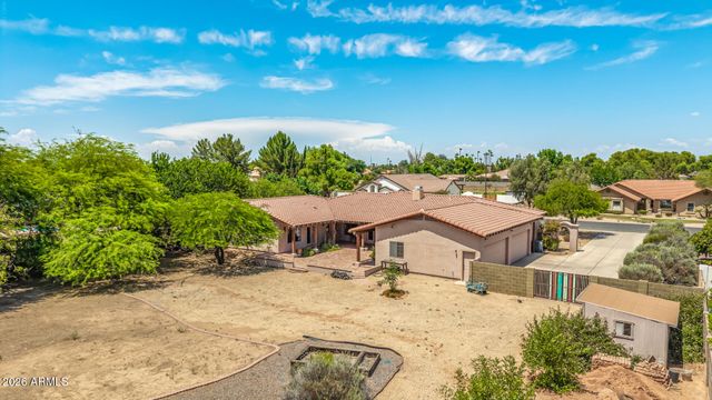 545 E MESQUITE Avenue, Gilbert, AZ 85296