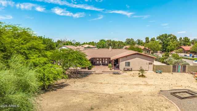 545 E MESQUITE Avenue, Gilbert, AZ 85296
