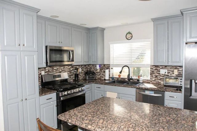 1419 Hummingbird Way, Hemet, CA 92545