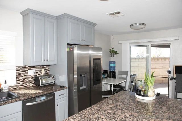 1419 Hummingbird Way, Hemet, CA 92545