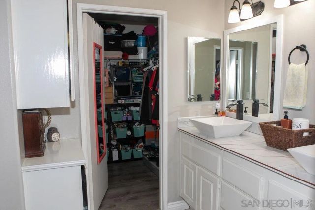 1419 Hummingbird Way, Hemet, CA 92545