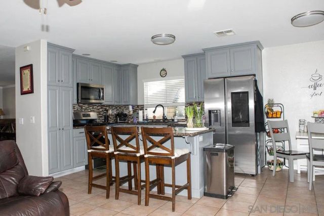 1419 Hummingbird Way, Hemet, CA 92545