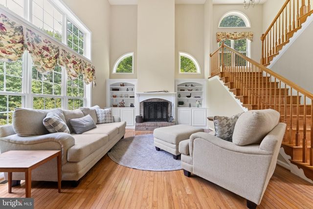120 LONGWOOD DR, Stafford, VA 22556