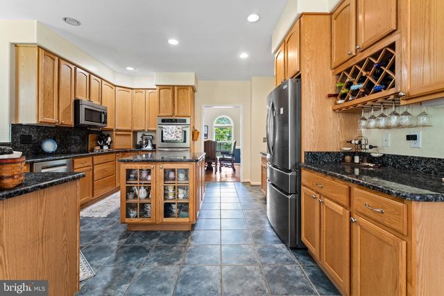 120 LONGWOOD DR, Stafford, VA 22556