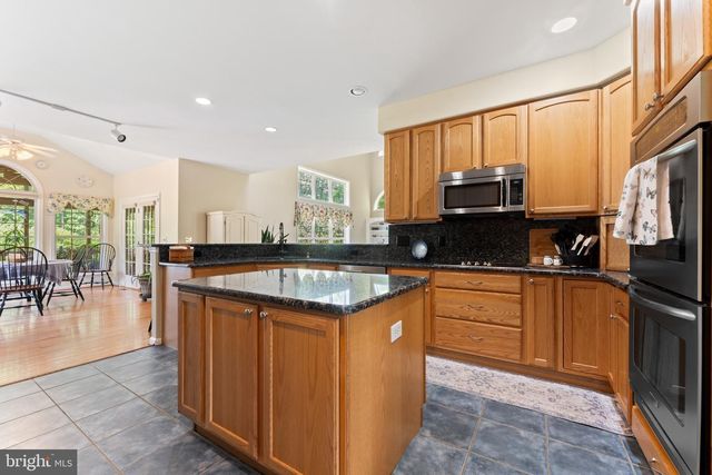 120 LONGWOOD DR, Stafford, VA 22556
