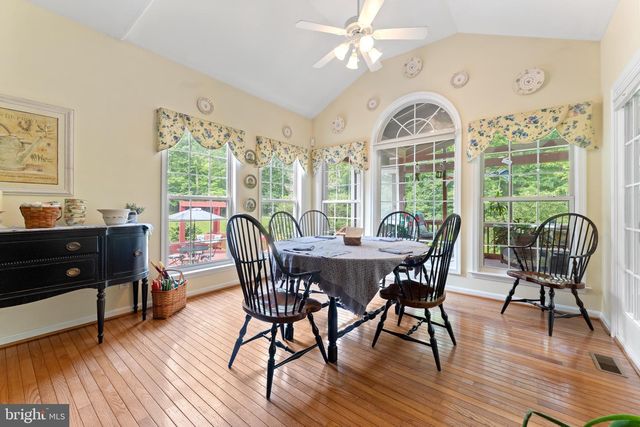 120 LONGWOOD DR, Stafford, VA 22556