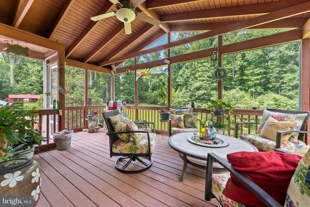 120 LONGWOOD DR, Stafford, VA 22556