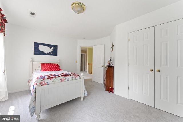 120 LONGWOOD DR, Stafford, VA 22556