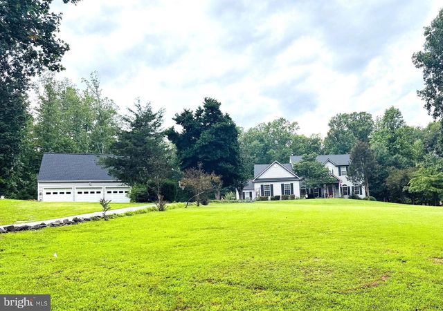 120 LONGWOOD DR, Stafford, VA 22556