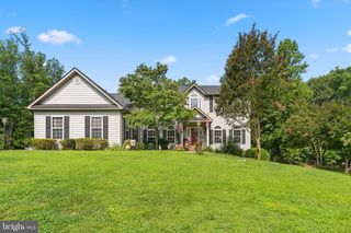 120 LONGWOOD DR, Stafford, VA 22556