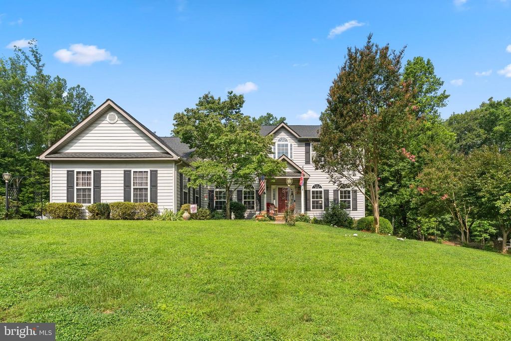 120 LONGWOOD DR, Stafford, VA 22556
