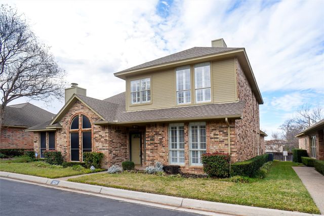 1229 Wooded Trail, Hurst, TX 76053