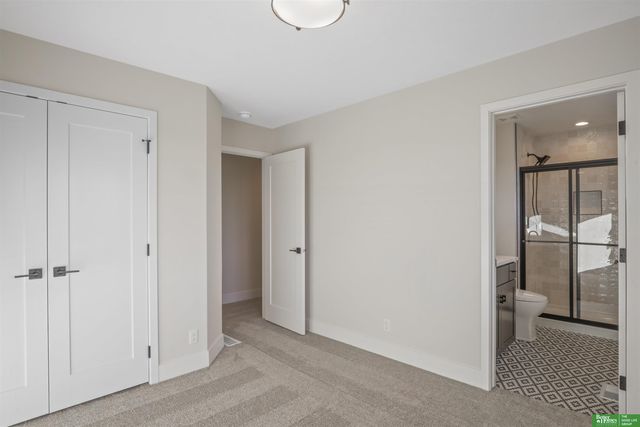 11602 S 114 Avenue, Papillion, NE 68046