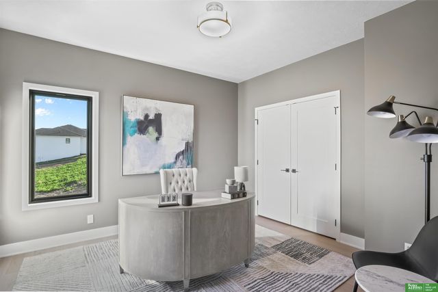 11602 S 114 Avenue, Papillion, NE 68046