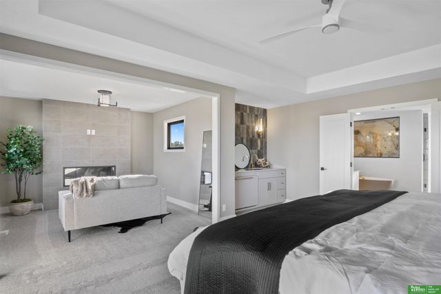 11602 S 114 Avenue, Papillion, NE 68046