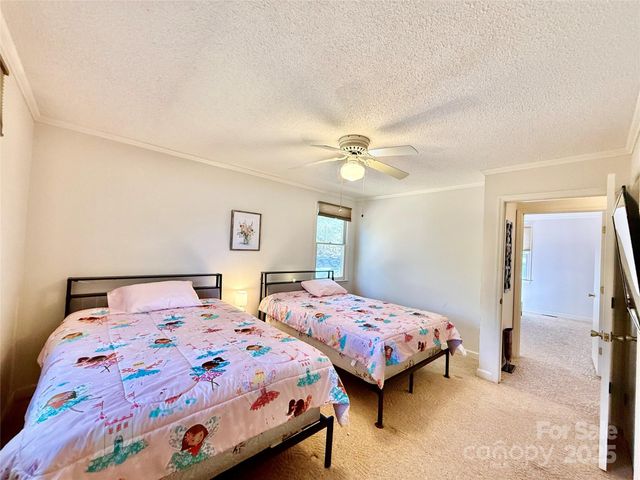 2178 Duck Cove Road, Camden, SC 29020