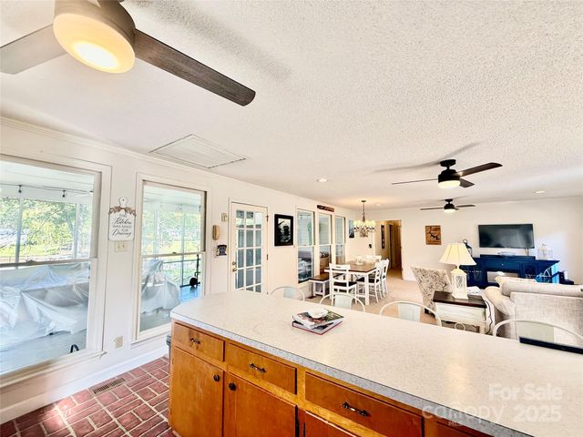 2178 Duck Cove Road, Camden, SC 29020