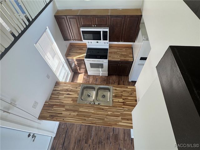 2649 N Seabreeze Point S, Crystal River, FL 34429