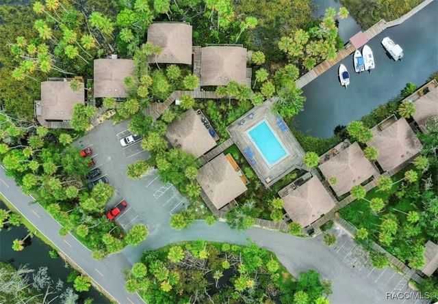 2649 N Seabreeze Point S, Crystal River, FL 34429