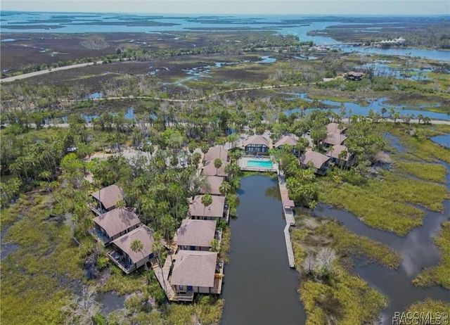 2649 N Seabreeze Point S, Crystal River, FL 34429