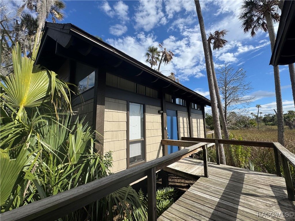 2649 N Seabreeze Point S, Crystal River, FL 34429