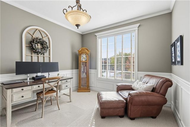 18932 W 100th Street, Lenexa, KS 66220